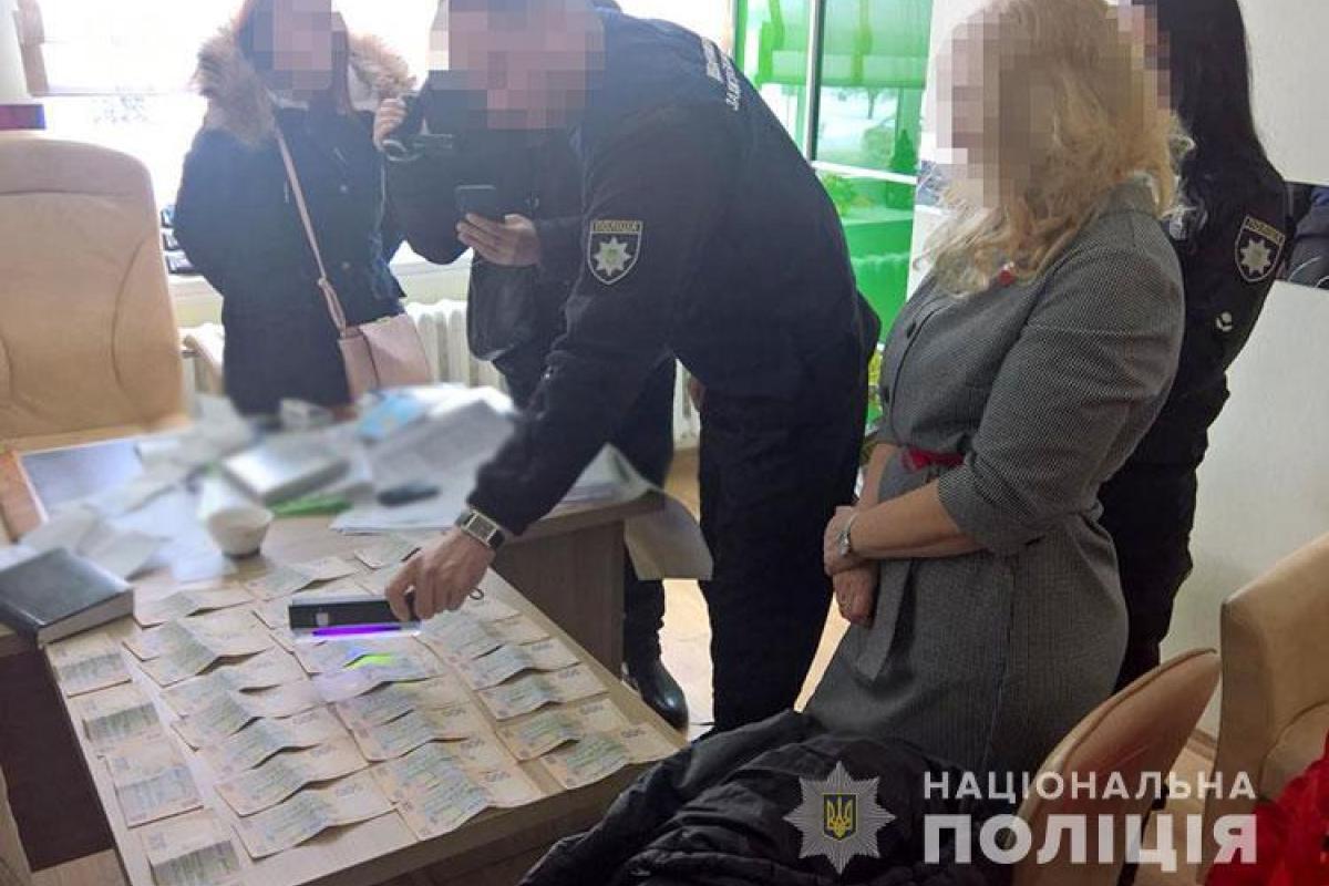 На взятке погорела директор коммунального предприятия Луганской ВГА На взятке погорела директор коммунального предприятия Луганской ВГА