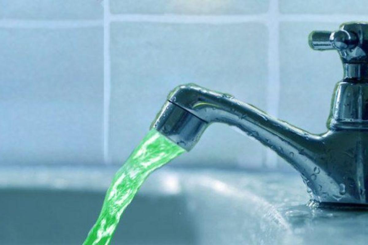 У жителей двух районов Киева из крана потечет цветная вода У жителей двух районов Киева из крана потечет цветная вода
