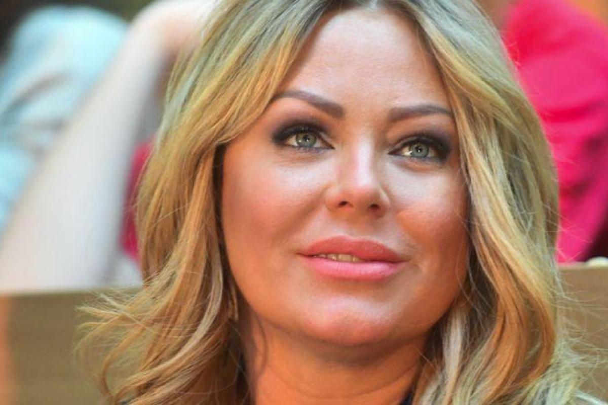 Юлия Началова в реанимации: певицу подключили к аппарату искусственной вентиляции легких