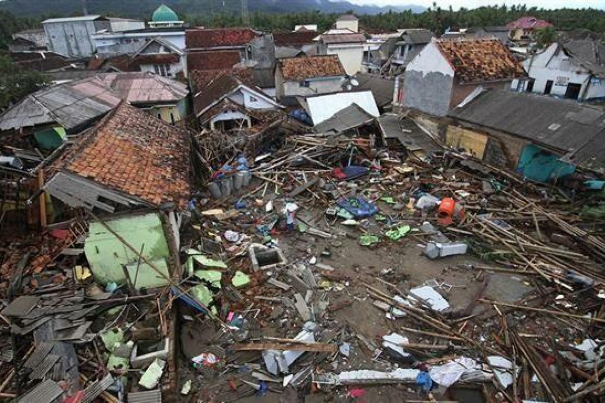 В Индонезии растет число погибших в результате сильного наводнения