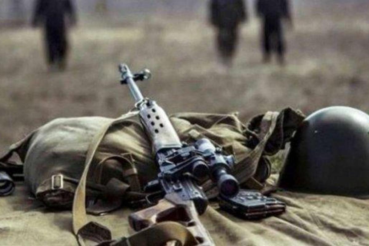 ООС: 10 обстрелов, боевики бьют из танков, ранен украинский воин ООС: 10 обстрелов, боевики бьют из танков, ранен украинский воин