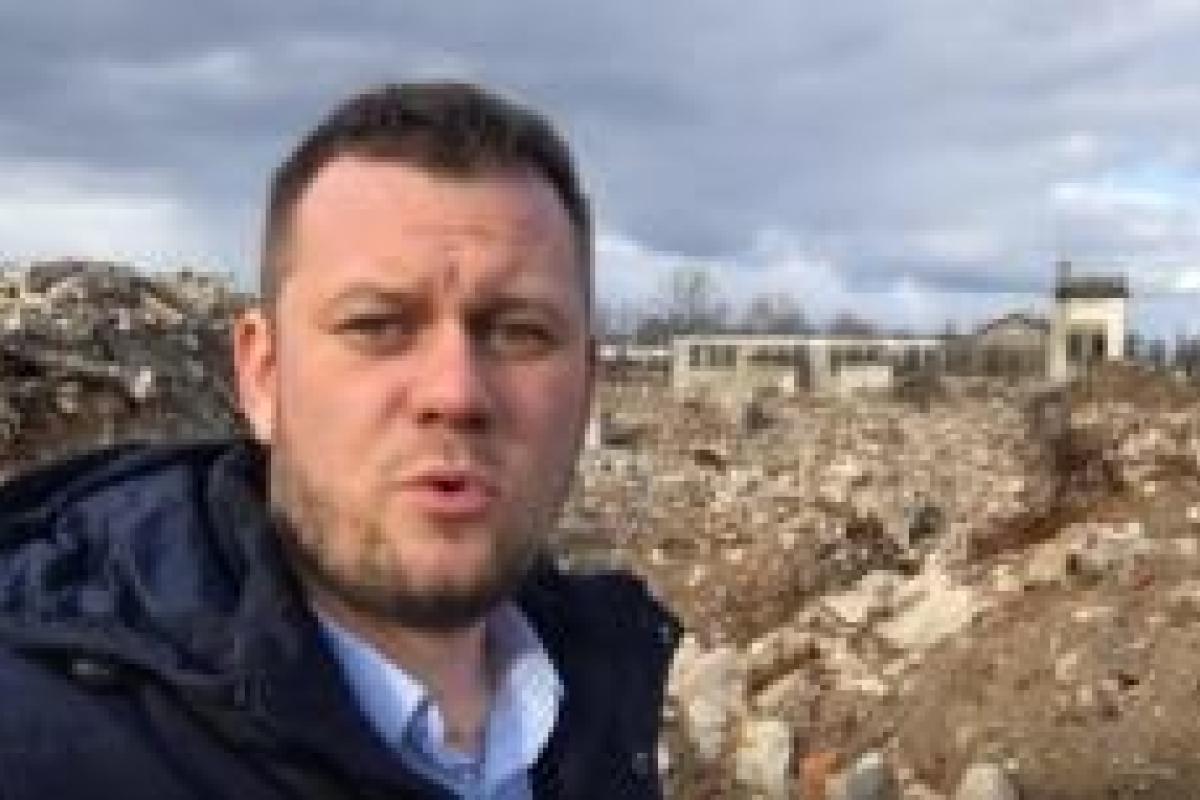 "От заводов гигантов остались только груды битого кирпича": Журналист показал, как выглядит "вотчина" Бойко на Луганщине "От заводов гигантов остались только груды битого кирпича": Журналист показал, как выглядит "вотчина" Бойко на Луганщине