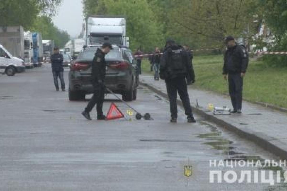 Во Львове подорвали авто известного бизнесмена: полиция начала расследование Во Львове подорвали авто известного бизнесмена: полиция начала расследование