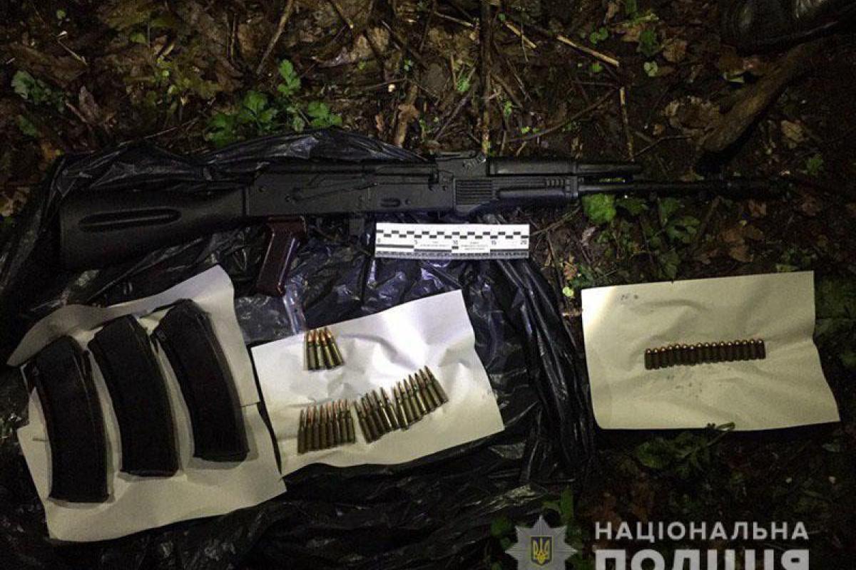 В Донецкой области обнаружен схрон с оружием и боеприпасами В Донецкой области обнаружен схрон с оружием и боеприпасами