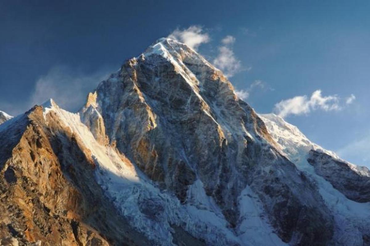 В Гималаях обнаружены тела альпинистов, пропавших в мае