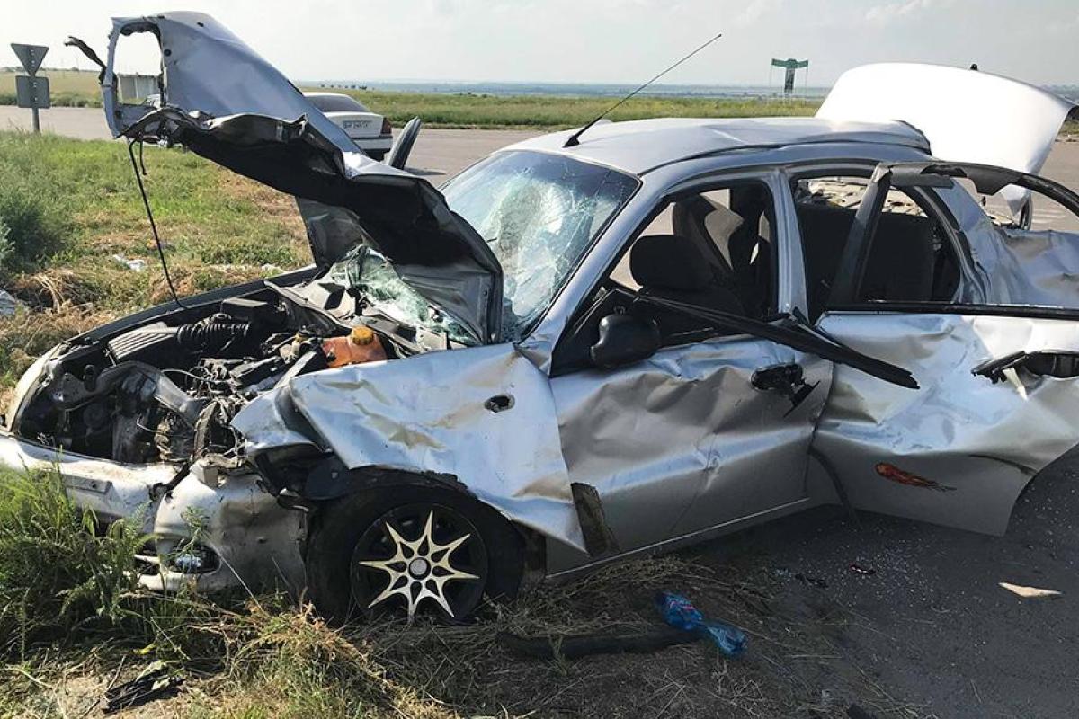 ДТП в Запорожской области: пострадали 6 человек, полиция ищет очевидцев ДТП в Запорожской области: пострадали 6 человек, полиция ищет очевидцев