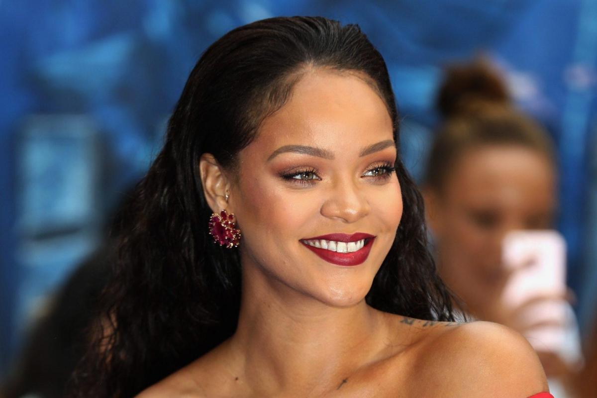 Певица Рианна снялась в фотосессии собственного бренда нижнего белья Певица Рианна снялась в фотосессии собственного бренда нижнего белья