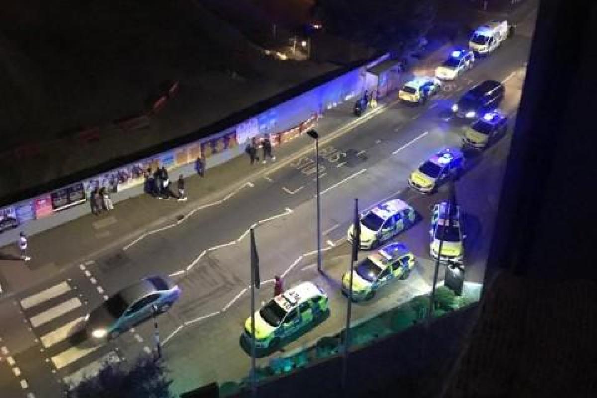 В Лондоне автомобиль въехал в толпу людей: есть раненые и задержанные