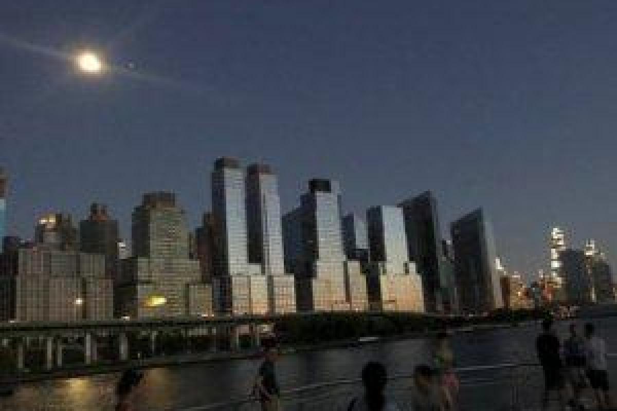 Масштабный блэкаут в Нью-Йорке: без электричества остались более 40 тысяч потребителей