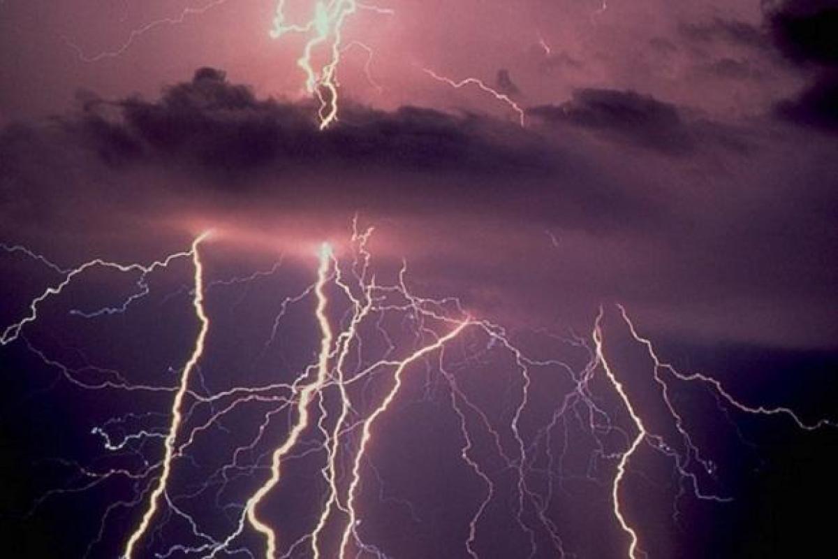 На Кубе жертвами удара молнии стали 5 человек, среди них трое детей