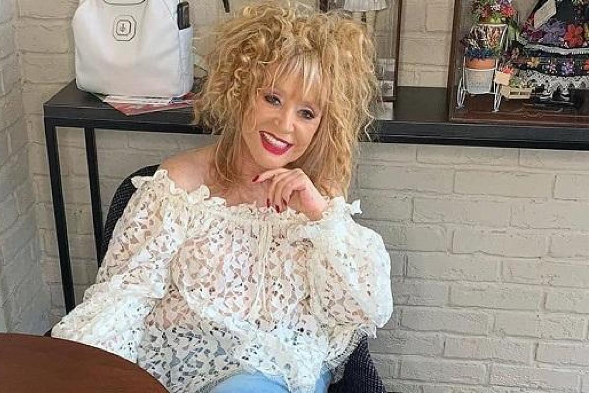 "Скандальная фотосессия": В сети появились архивные снимки Аллы Пугачевой для Vogue