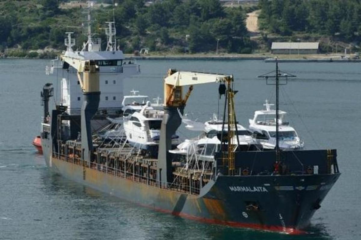 У берегов Камеруна пираты захватили судно с украинскими и российскими моряками