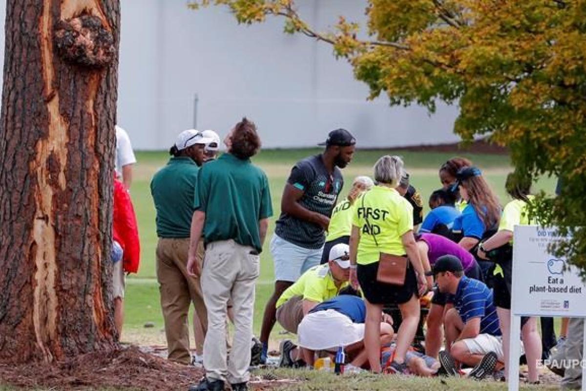 В США во время турнира по гольфу от удара молнии пострадали 6 человек