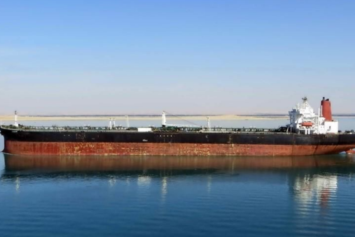 В Черном море у берегов России на танкере умерли два украинских моряка