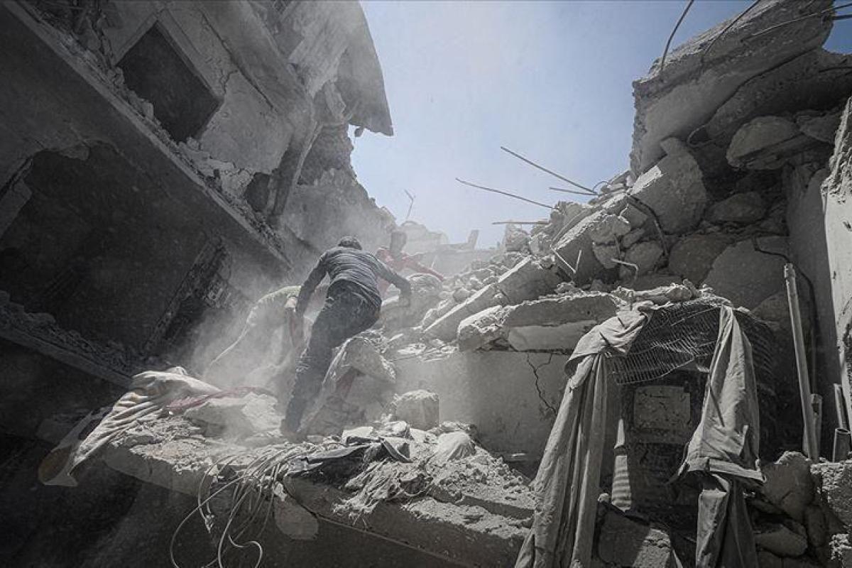 В результате авиаударов в сирийском Идлибе погибли мирные жители, среди них - дети