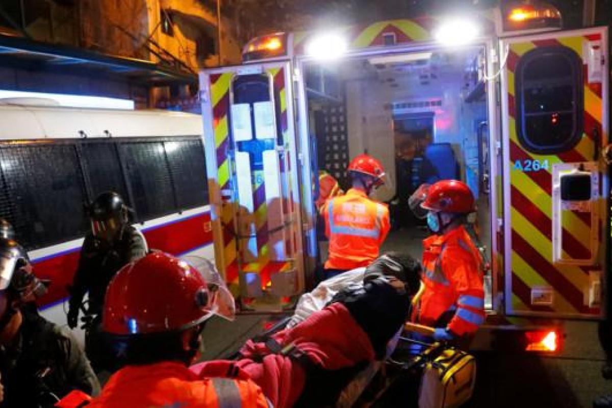 В Китае грузовик раздавил людей на рынке: погибли 10 человек, еще 16 пострадали В Китае грузовик раздавил людей на рынке: погибли 10 человек, еще 16 пострадали