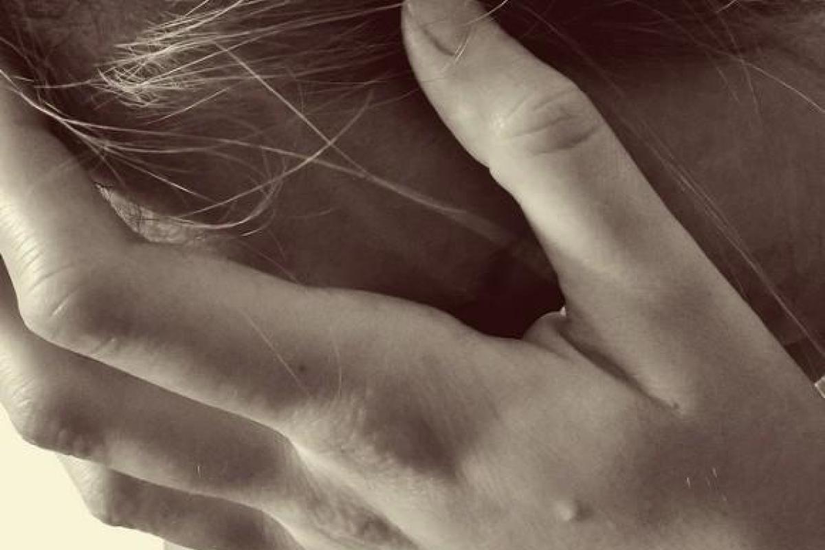 В Харькове педофил средь бела дня изнасиловал 12-летнюю девочку В Харькове педофил средь бела дня изнасиловал 12-летнюю девочку