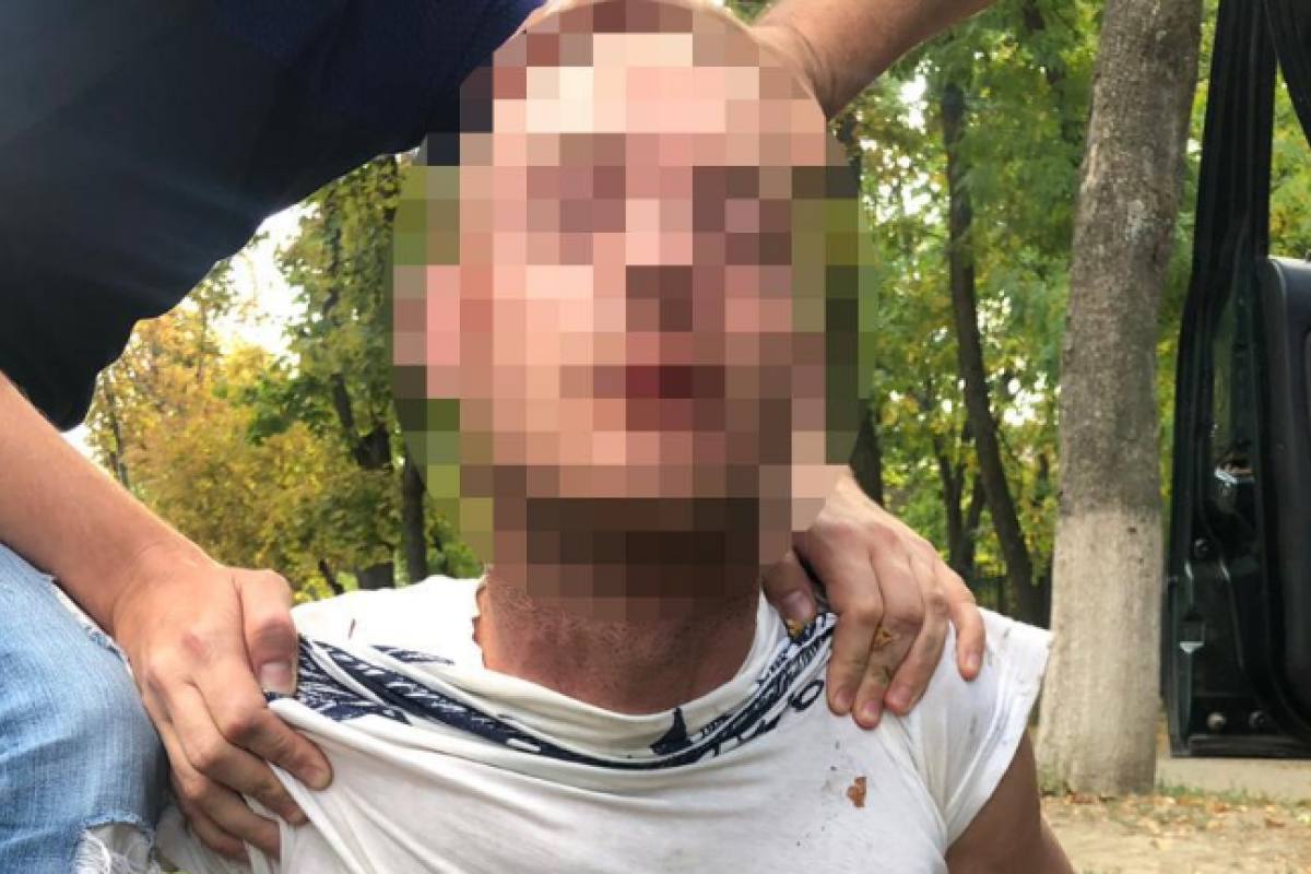 В Харькове задержан педофил, избивший и изнасиловавший 12-летнюю девочку В Харькове задержан педофил, избивший и изнасиловавший 12-летнюю девочку