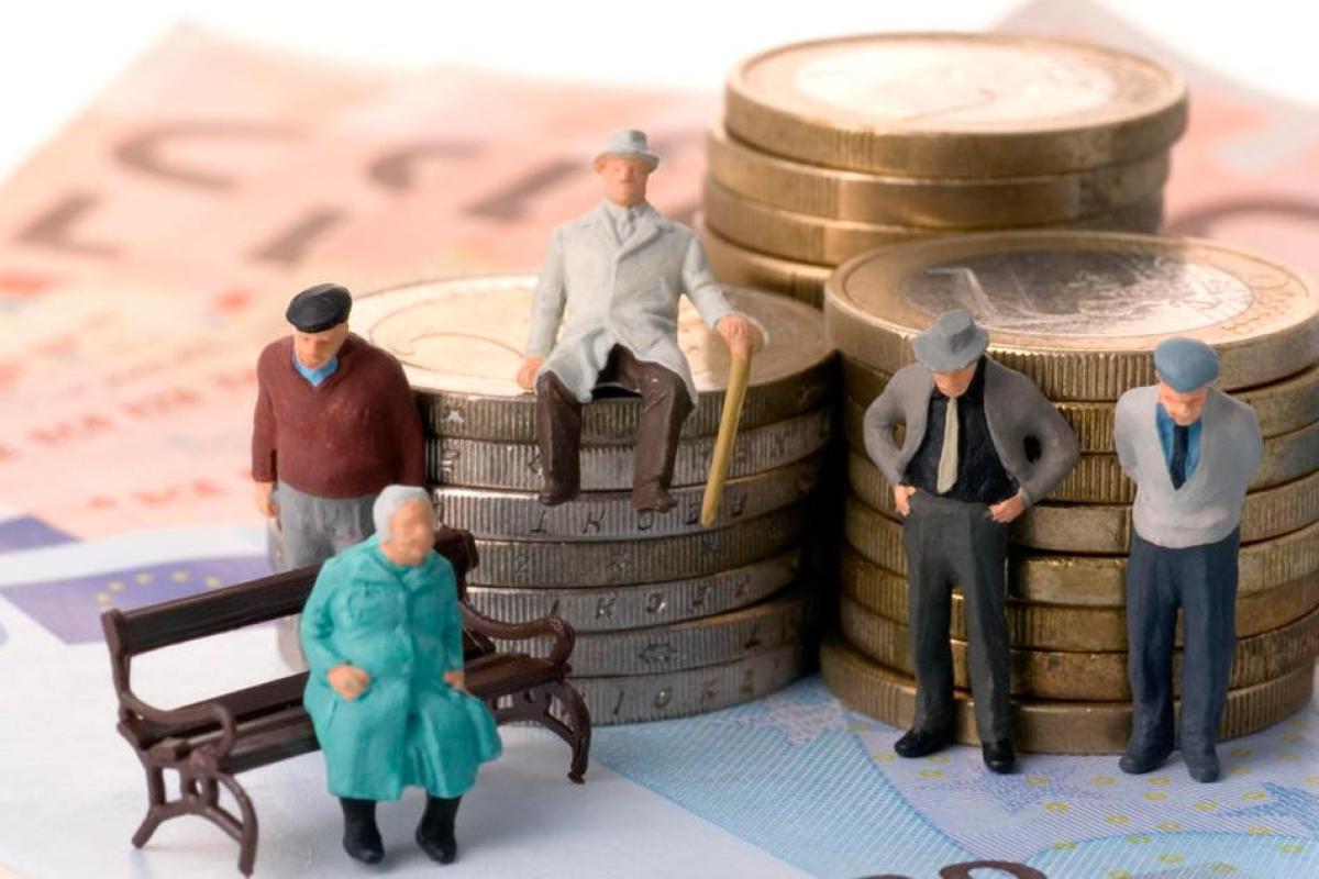 В Украине пересчитают минимальную и максимальную пенсию: насколько увеличится размер выплат