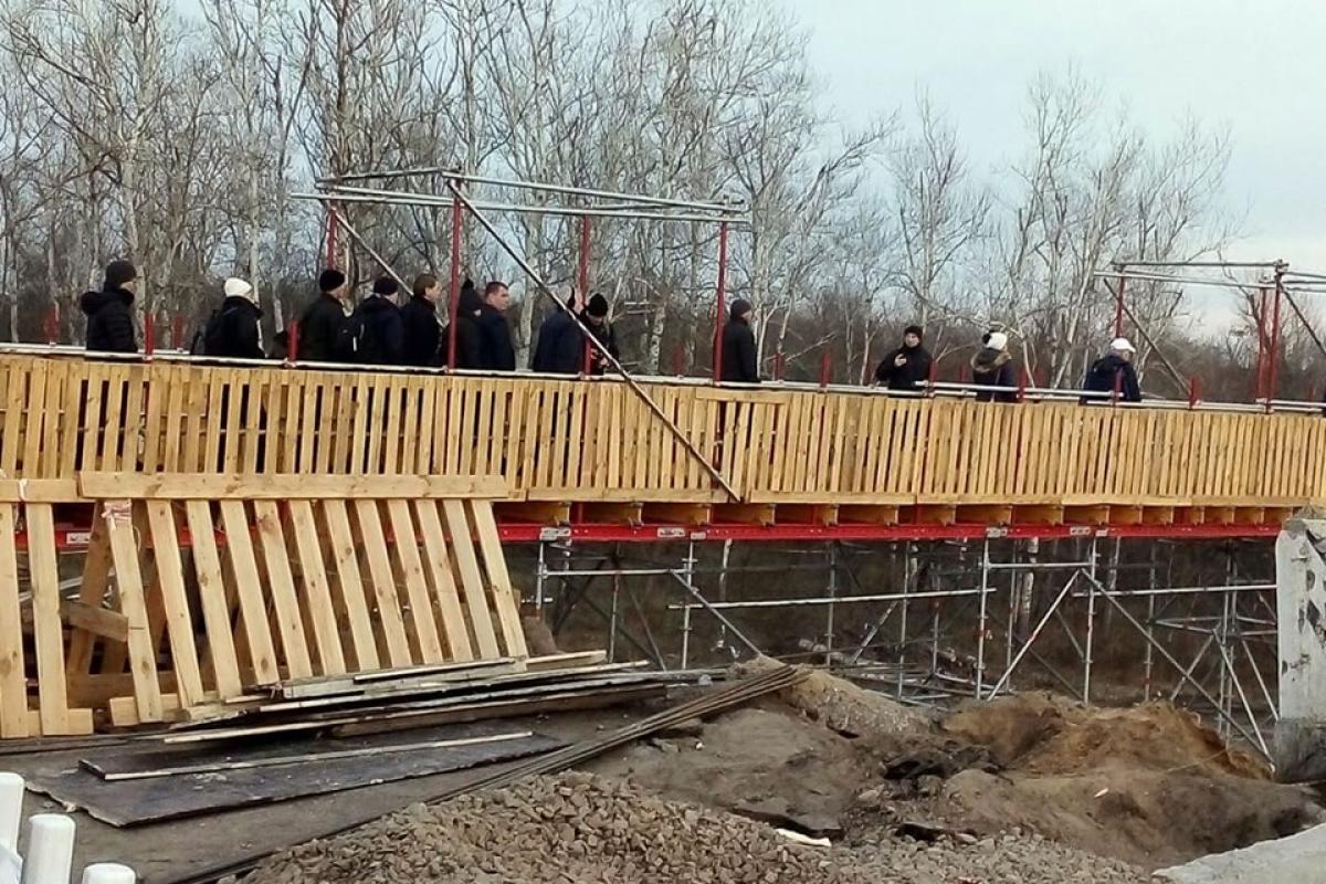 Глава МИД Финляндии с рабочим визитом посетил участок разведения в Станице Луганской Глава МИД Финляндии с рабочим визитом посетил участок разведения в Станице Луганской