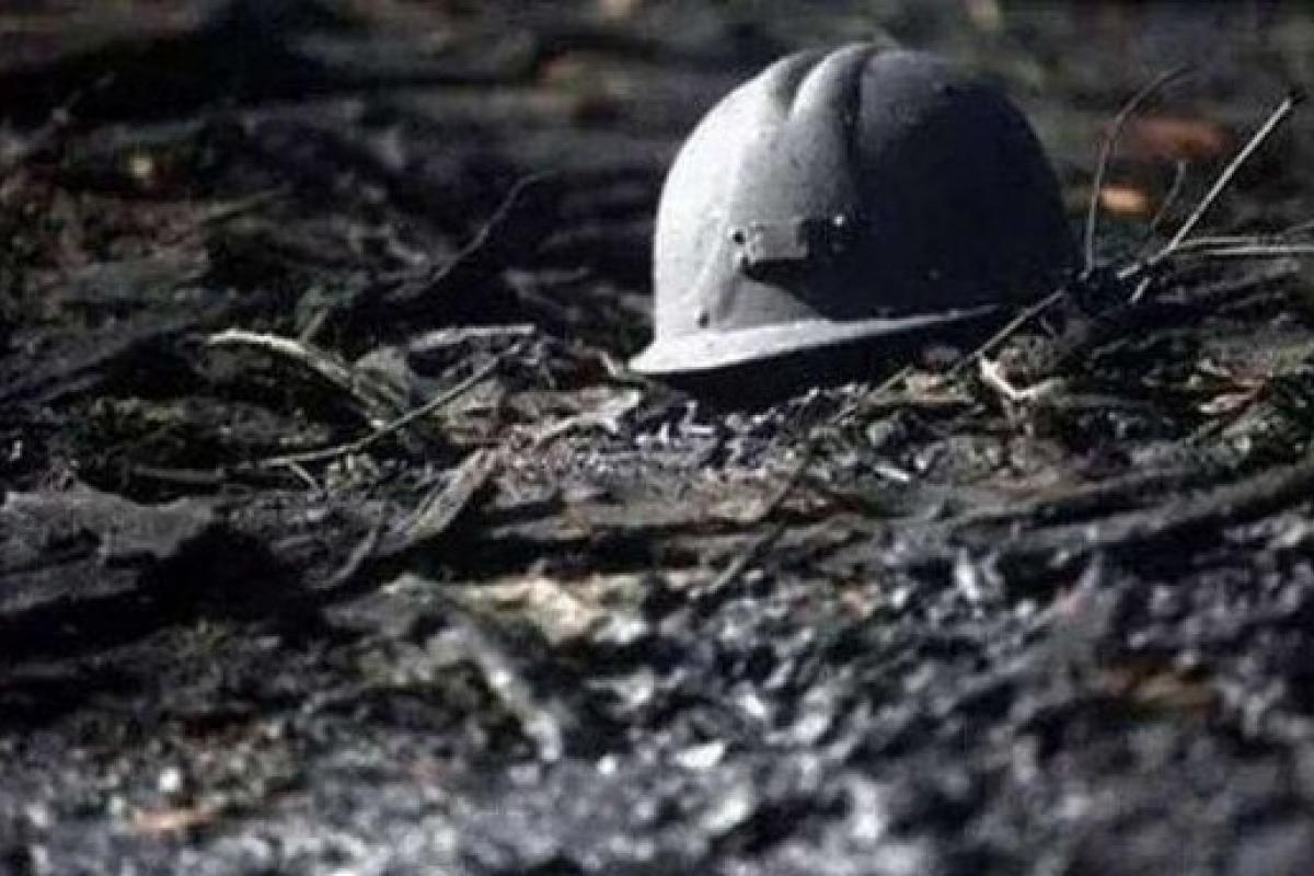 В "ДНР" в угольной "копанке" погибли двое горняков В "ДНР" в угольной "копанке" погибли двое горняков