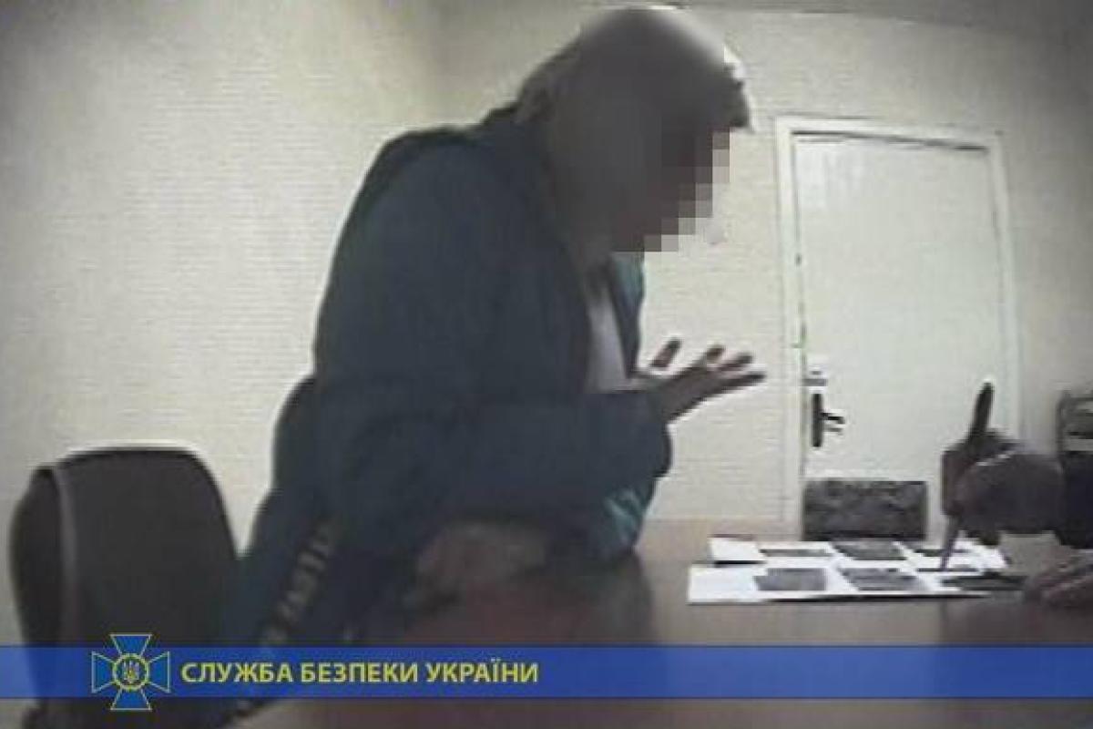 Террористы из "МГБ ЛНР" на КПВВ пытались завербовать украинскую чиновницу