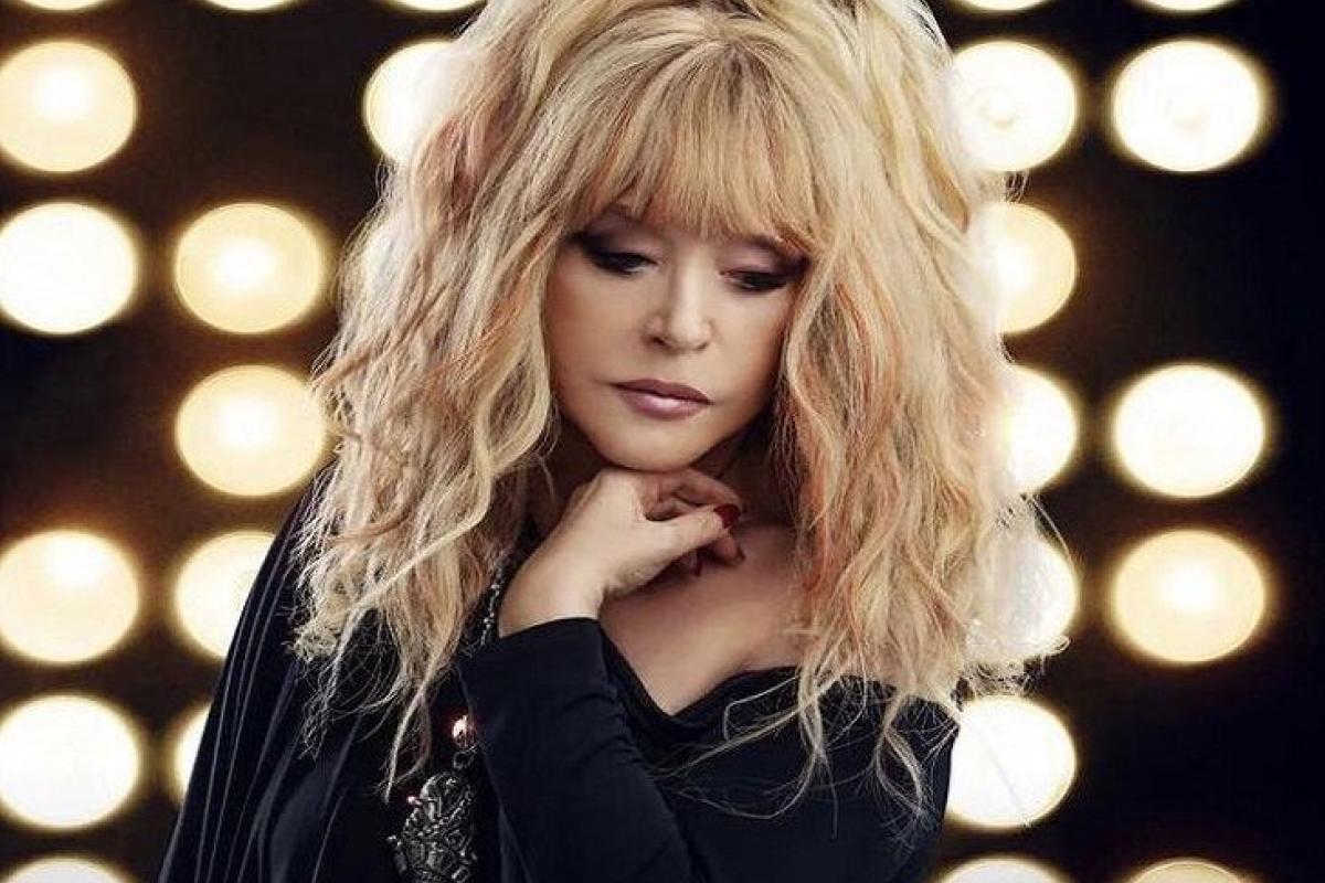 "Выглядит младше молодой жены юбиляра": Алла Пугачева произвела фурор на юбилее Николаева "Выглядит младше молодой жены юбиляра": Алла Пугачева произвела фурор на юбилее Николаева