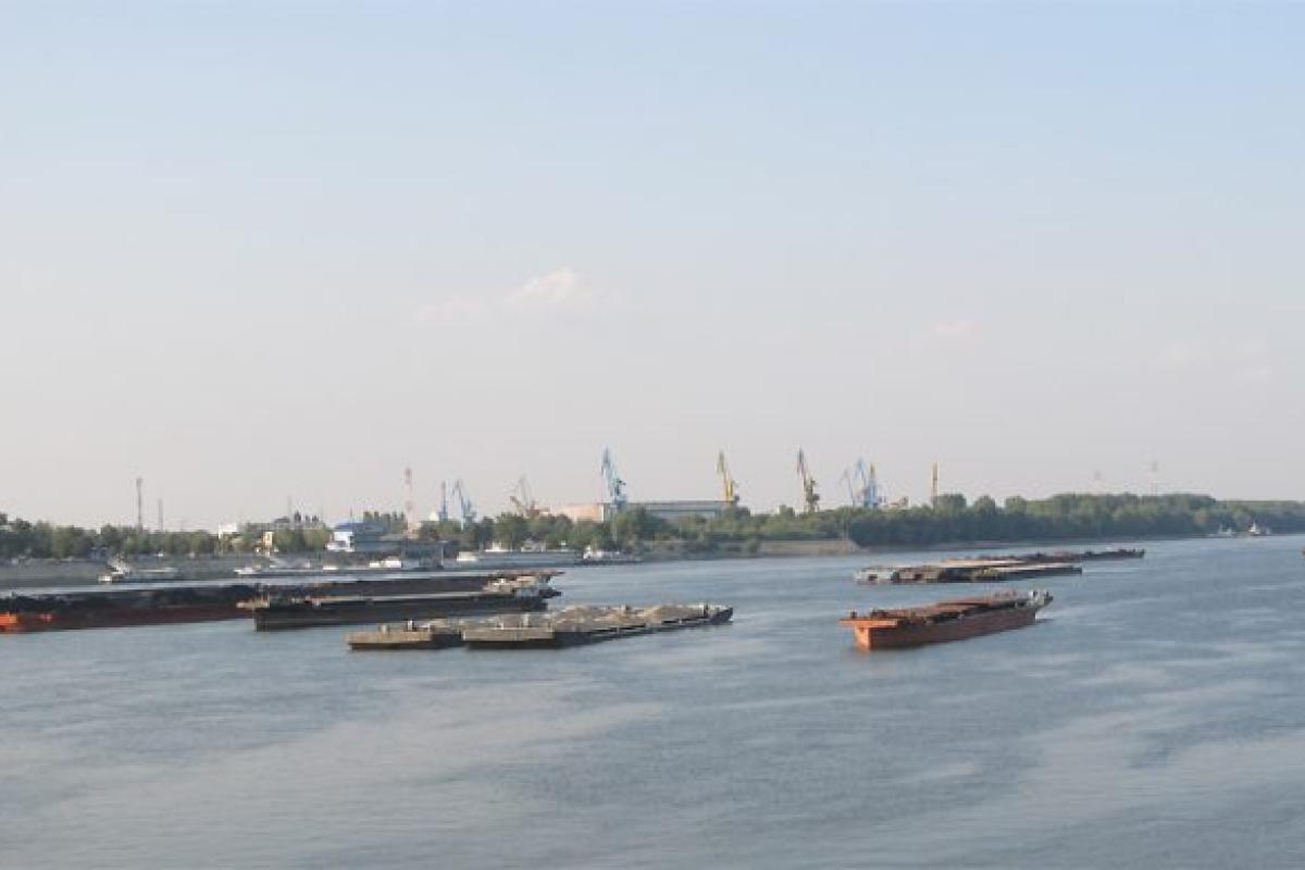 Украинское судно село на мель в Болгарии, заблокировав движение по Дунаю Украинское судно село на мель в Болгарии, заблокировав движение по Дунаю