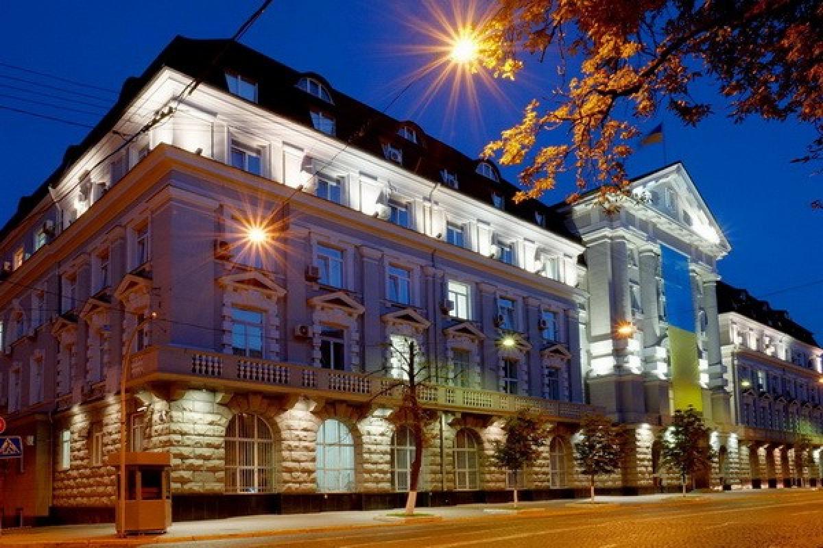 Россия скрыто финансирует "ЛНР" через банк Южной Осетии - СБУ