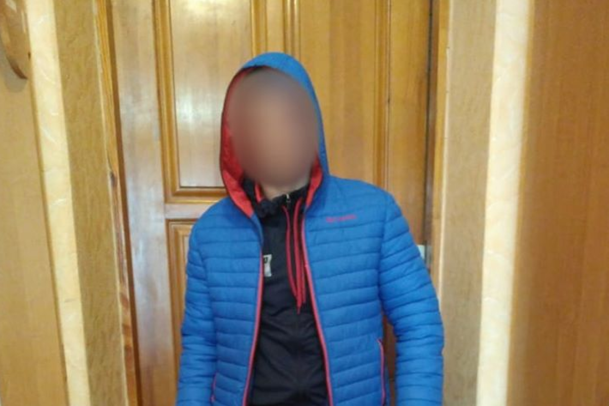 В Северодонецке полиция задержала молодого грабителя "со стажем" В Северодонецке полиция задержала молодого грабителя "со стажем"