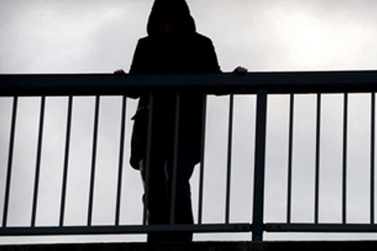 В Виннице беременная женщина пыталась свести счеты с жизнью, прыгнув с моста В Виннице беременная женщина пыталась свести счеты с жизнью, прыгнув с моста