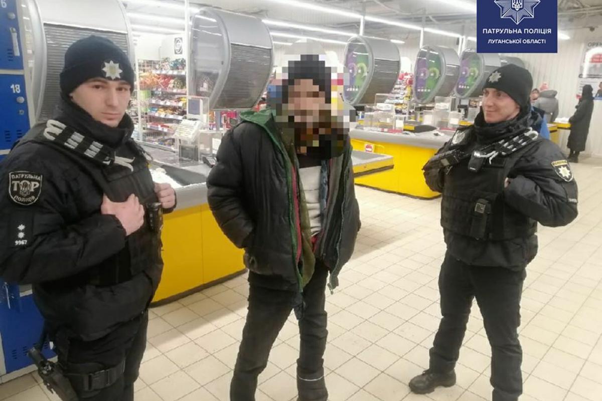 В Северодонецке укравший иконы вор попался на краже носков в магазине В Северодонецке укравший иконы вор попался на краже носков в магазине