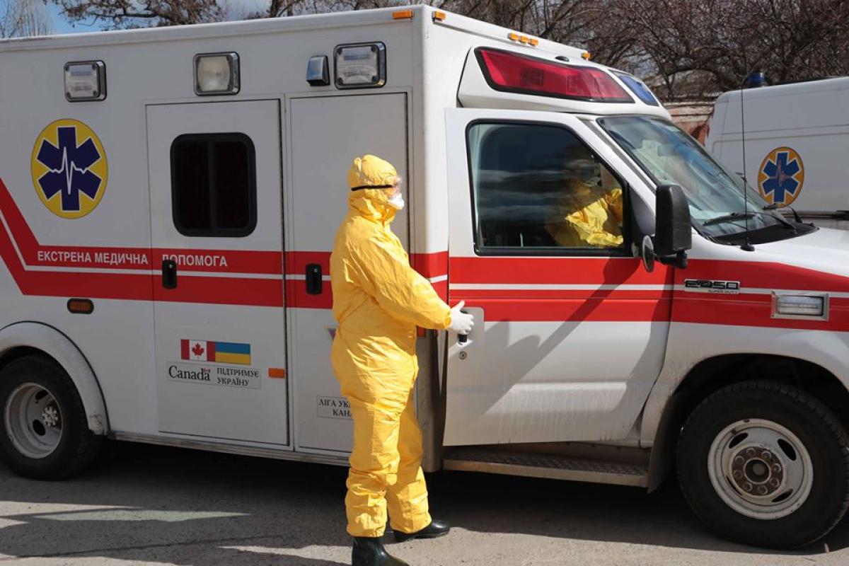 На Луганщине из областного бюджета выделены средства на экспресс-тесты и защитные костюмы