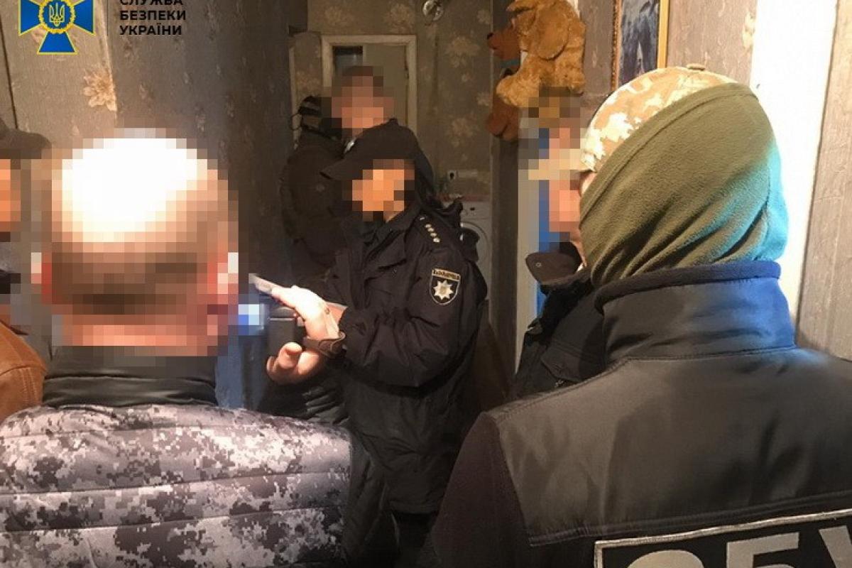В Северодонецке орудовала банда, которая похищала деньги с банковских карточек жителей региона В Северодонецке орудовала банда, которая похищала деньги с банковских карточек жителей региона
