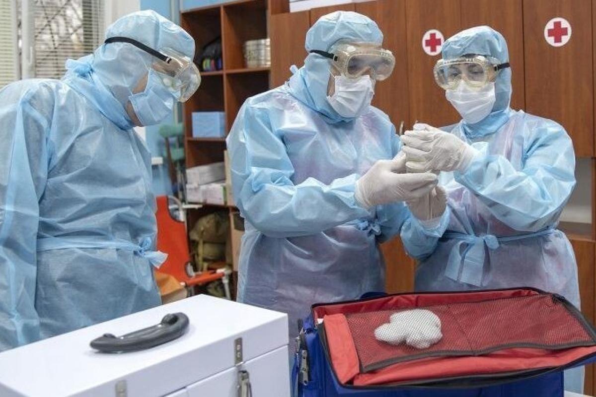 В Украине ввели почасовую оплату медработникам за лечение COVID-19 В Украине ввели почасовую оплату медработникам за лечение COVID-19