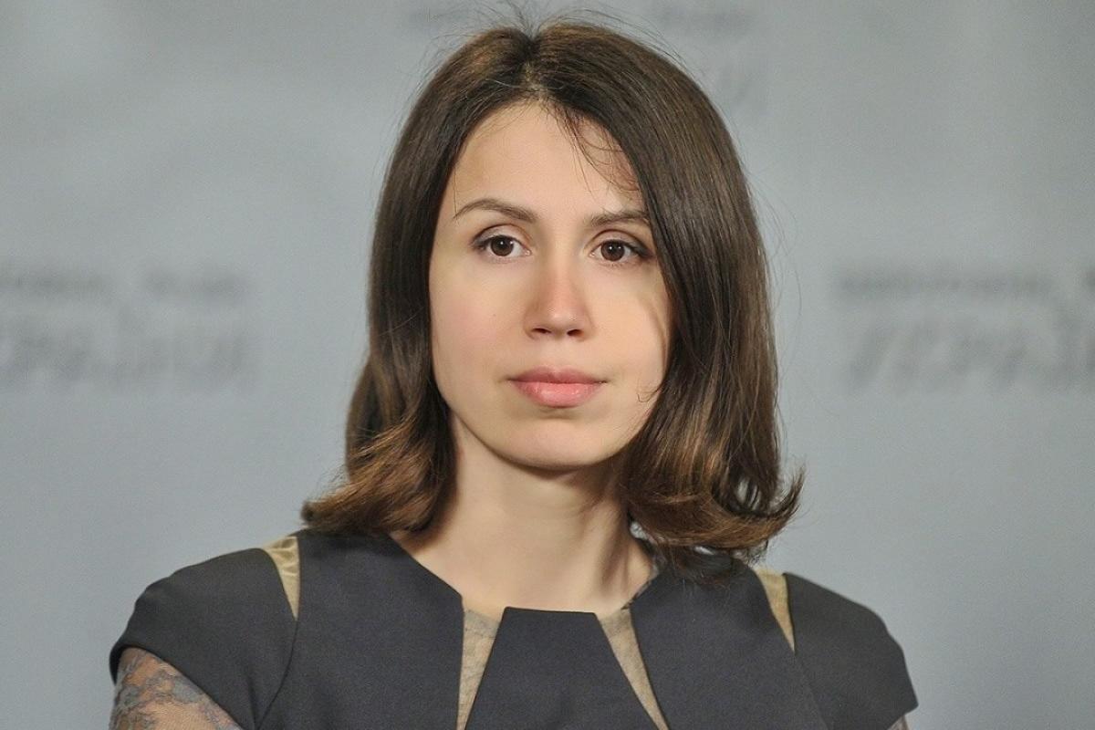 ГБР сообщило о подозрении в умышленном убийстве экс-депутату Черновол