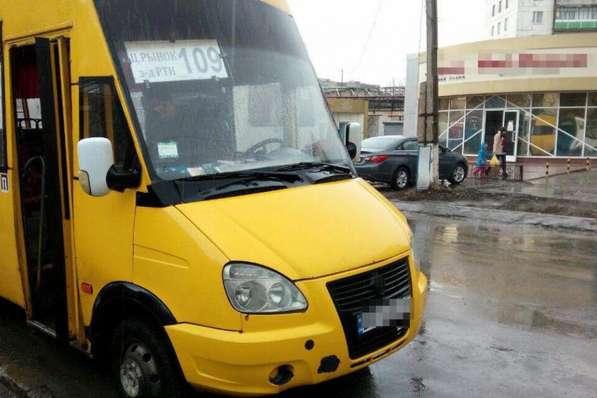 На пороге транспортного коллапса: В Лисичанске могут остановиться маршрутки На пороге транспортного коллапса: В Лисичанске могут остановиться маршрутки