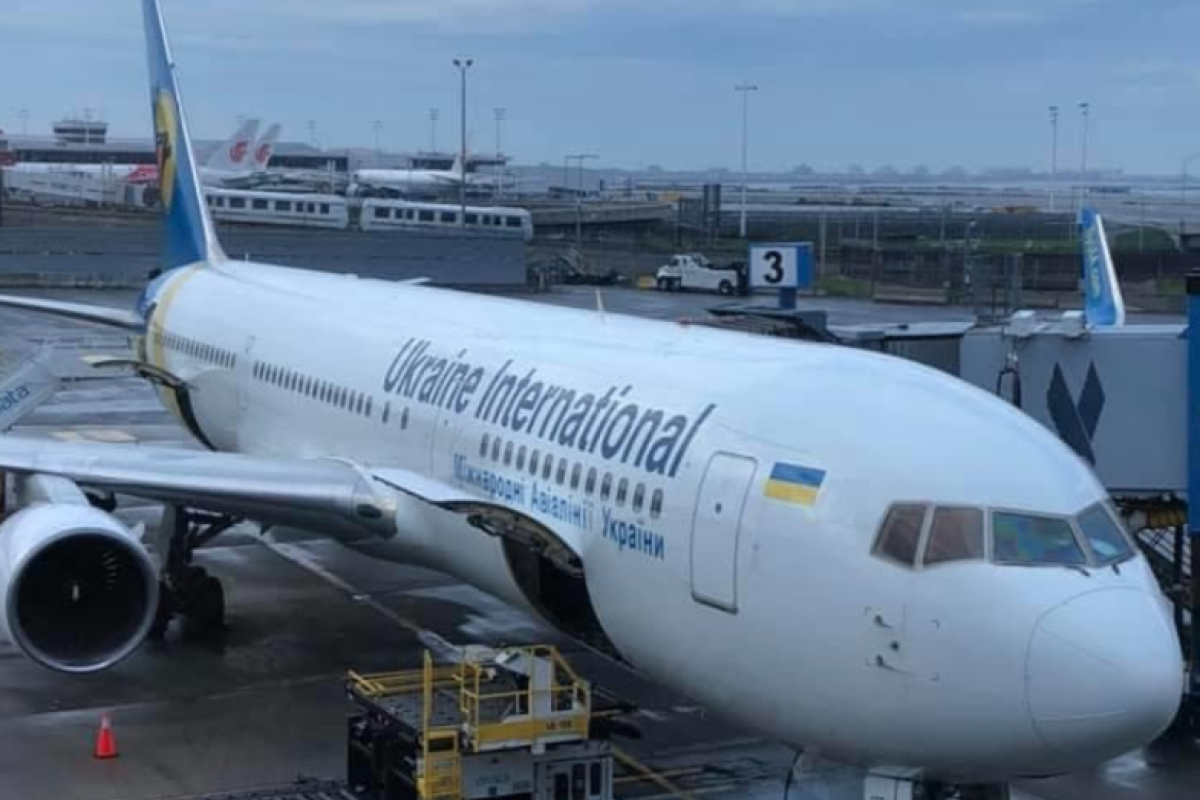 Из США спецрейсом МАУ эвакуированы еще 72 гражданина Украины