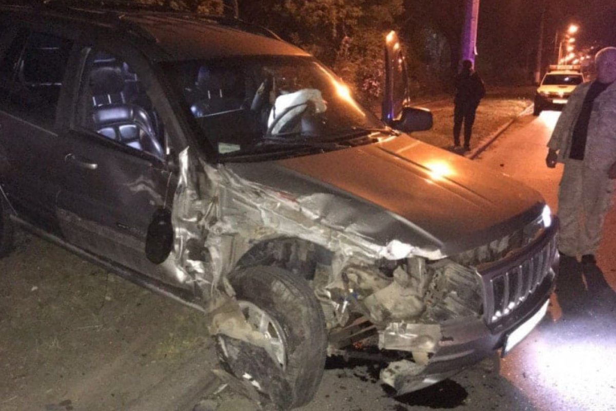 ДТП в Одессе: пьяный водитель на джипе врезался в "скорую"