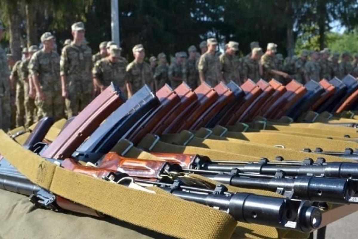В Украине перенос начала вступительной кампании будет основанием для отсрочки призыва в армию В Украине перенос начала вступительной кампании будет основанием для отсрочки призыва в армию