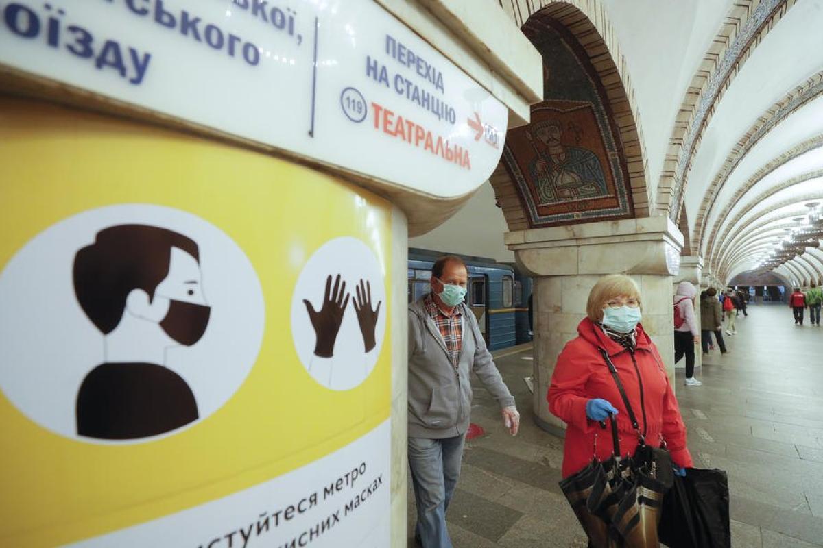 Ослабление карантина не отменяет масочный режим - МОЗ