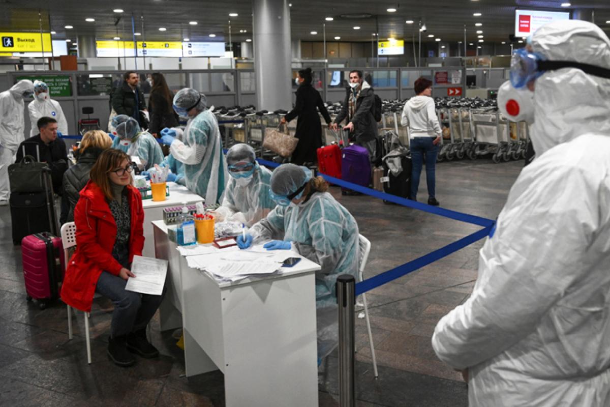 У Росії скасували обов'язкову 2-тижневу ізоляцію для в'їжджаючих в країну громадян У Росії скасували обов'язкову 2-тижневу ізоляцію для в'їжджаючих в країну громадян