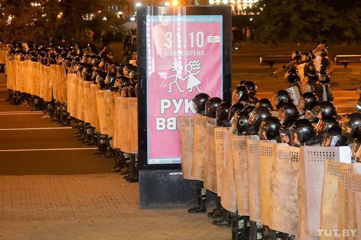 Протистояння: У Білорусі масові акції протесту жорстко придушуються силовиками Протистояння: У Білорусі масові акції протесту жорстко придушуються силовиками