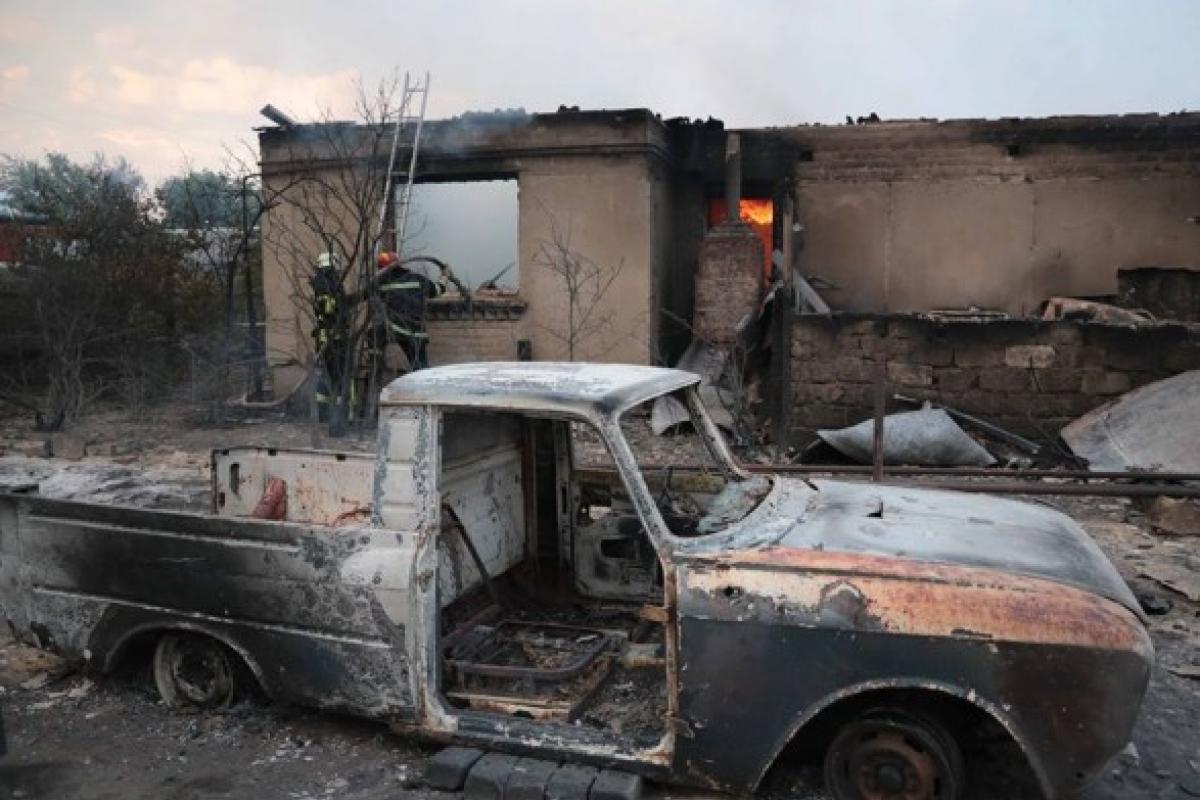 Лісові пожежі на Луганщині: Кабмін виділив 32,6 млн грн для постраждалих та сімей загиблих Лісові пожежі на Луганщині: Кабмін виділив 32,6 млн грн для постраждалих та сімей загиблих