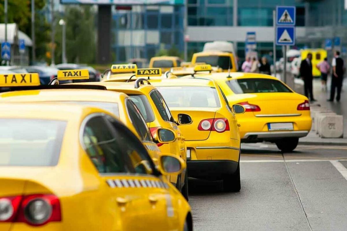 Легалізація ринку таксі: В Україні хочуть упорядкувати роботу таксистів Легалізація ринку таксі: В Україні хочуть упорядкувати роботу таксистів