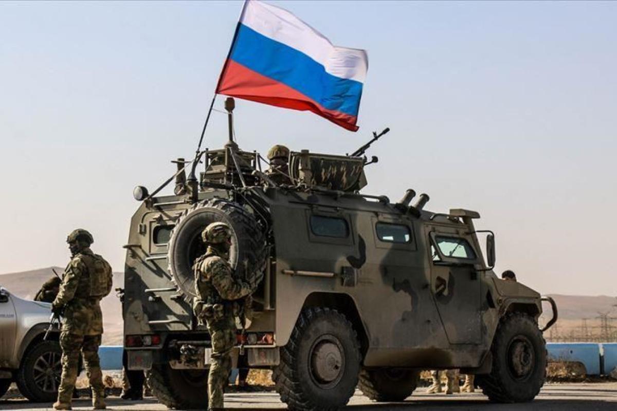 У Сирії при підриві автоколони загинув старший військовий радник РФ У Сирії при підриві автоколони загинув старший військовий радник РФ