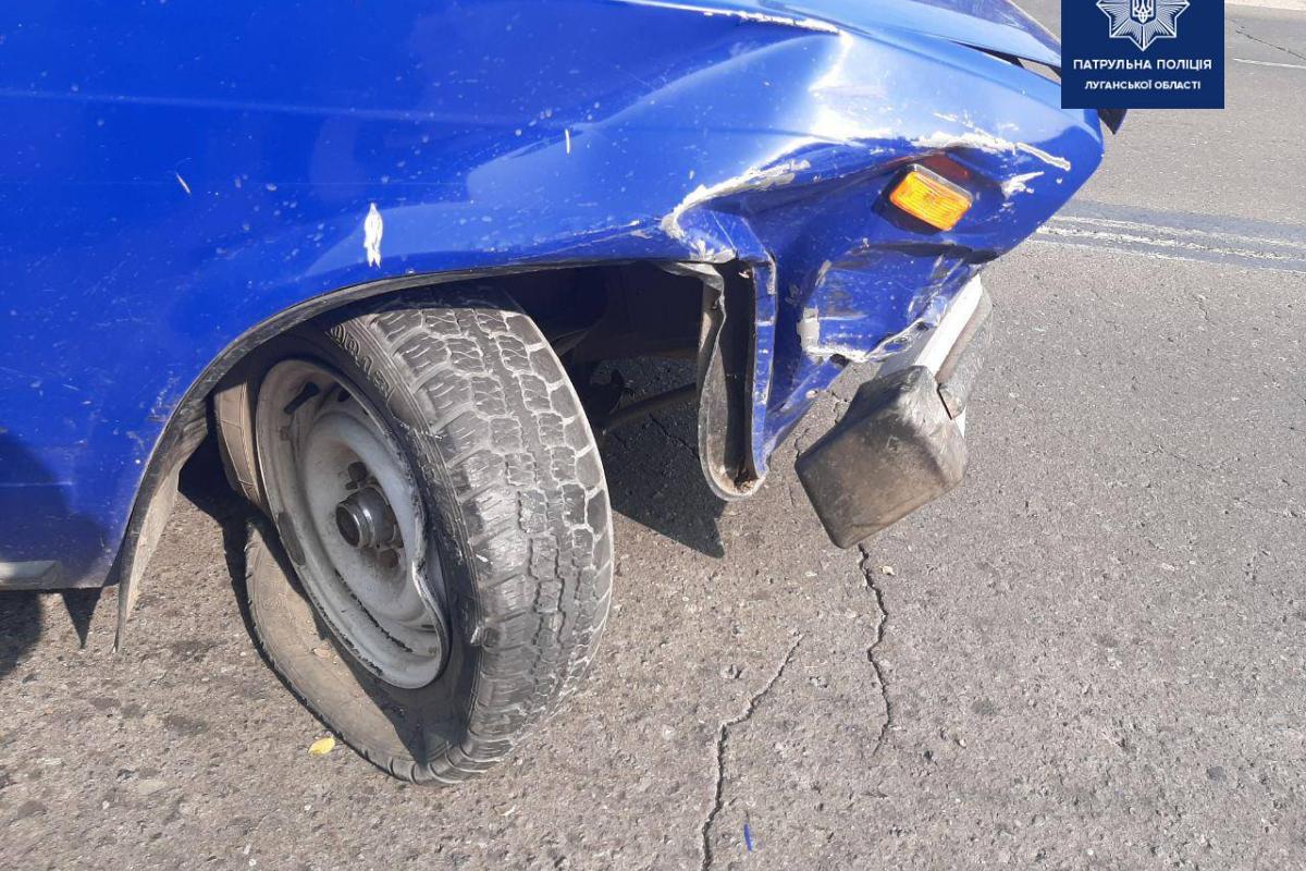 ДТП у Сєвєродонецьку: дорогу "не поділили" Volkswagen та "ВАЗ" ДТП у Сєвєродонецьку: дорогу "не поділили" Volkswagen та "ВАЗ"