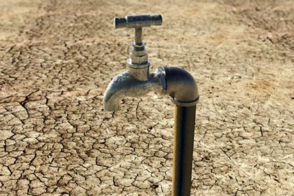 На юге Крыма сократят подачу воды в дома: где введут ограничительные меры На юге Крыма сократят подачу воды в дома: где введут ограничительные меры