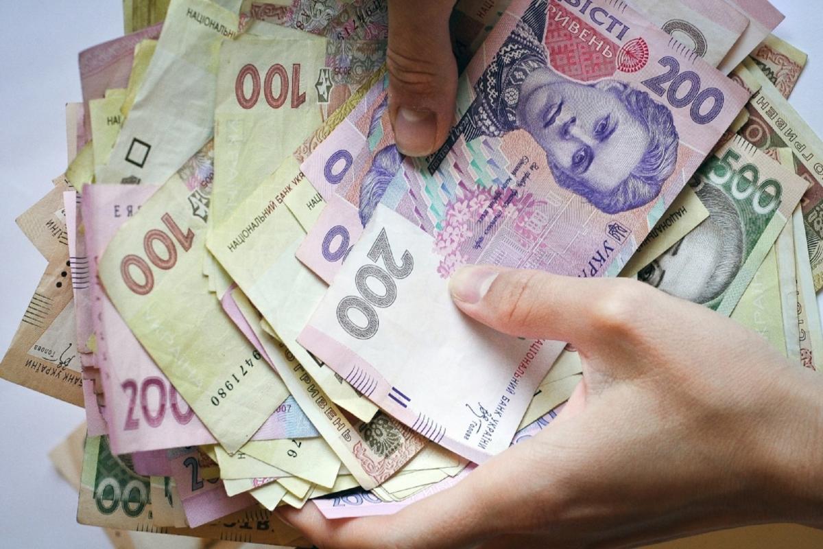 Жителі Донбасу можуть отримати одноразову грошову допомогу: умови отримання виплати Жителі Донбасу можуть отримати одноразову грошову допомогу: умови отримання виплати