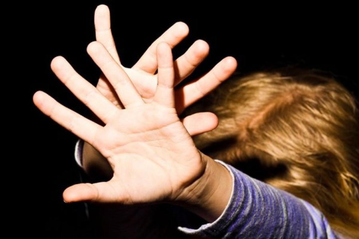 В Хмельницкой области 4-летнюю малышку до полусмерти избила родная мать: девочка в реанимации В Хмельницкой области 4-летнюю малышку до полусмерти избила родная мать: девочка в реанимации